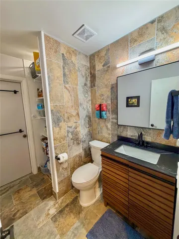Guest bath on main floor