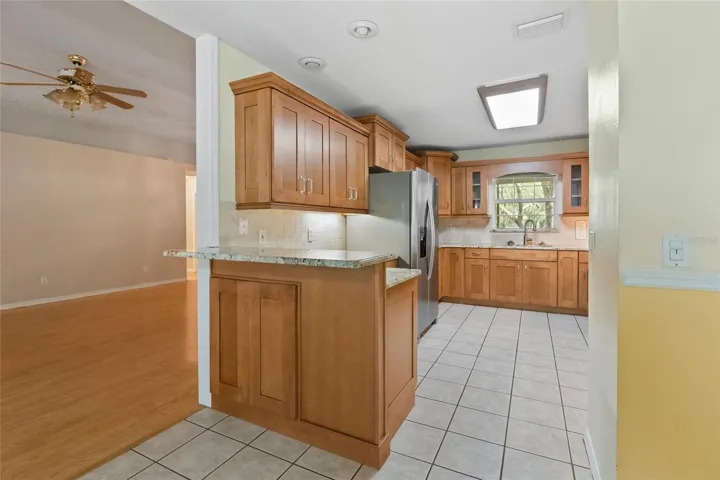 kitchen entry from LR and dr
