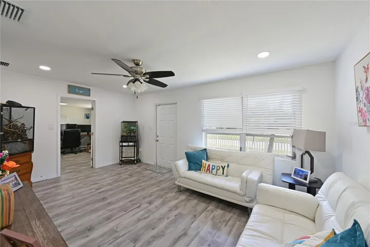 Sitting Room/Family Room