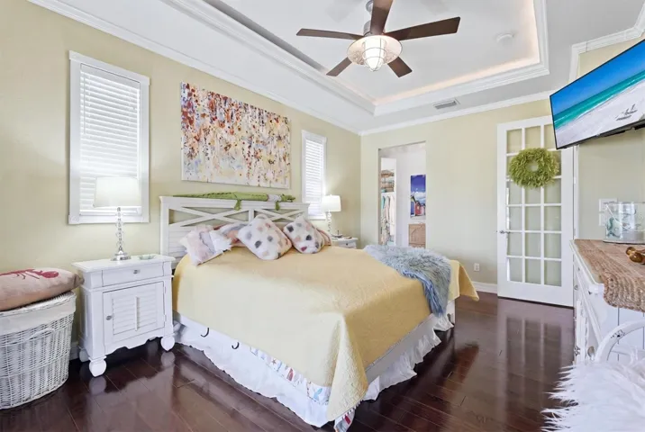 Trey ceilings hardwood floors in the Primary