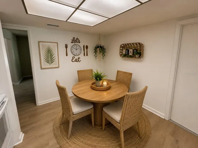 Breakfast nook potential