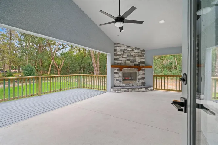 Images are of previous model home; all dimensions are approximate. Home aspects, colors and included items may vary.