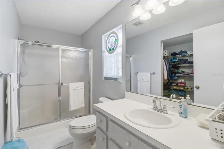 Master Bathroom w/ Shower