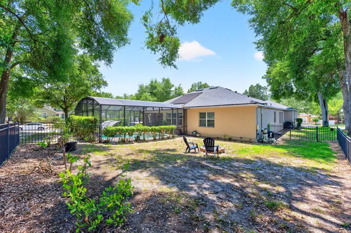 Fenced Yard.