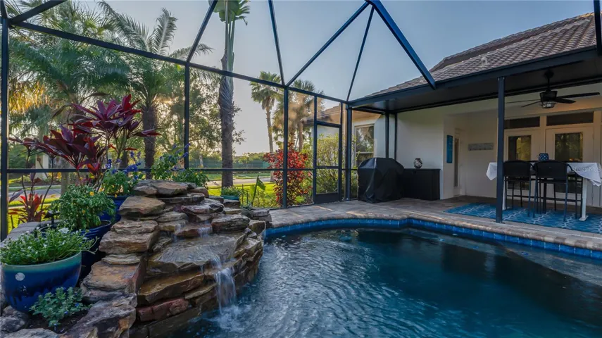 Waterfall/Pool