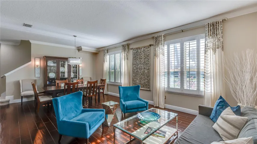 Living Room/Dining Room