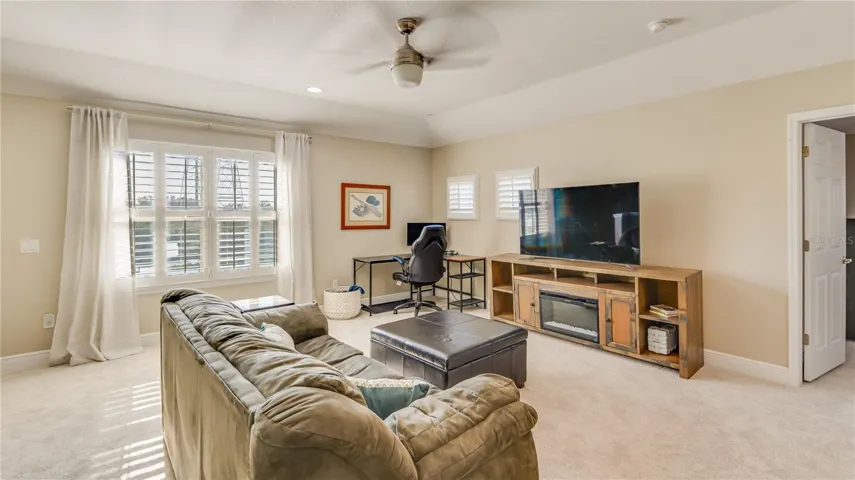 In-Law Suite/Upstairs Bonus Room