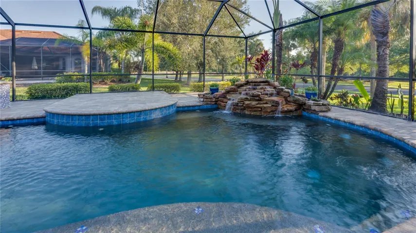 Pool/Waterfall