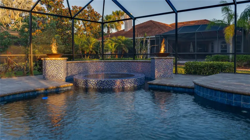 Pool Spa/Privacy Wall