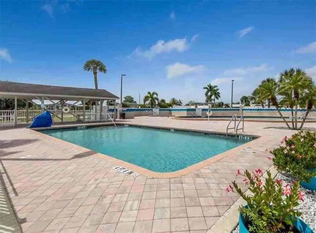 Community pool