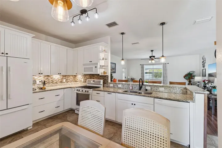 Eat In Kitchen