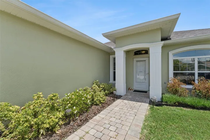 Covered front entry