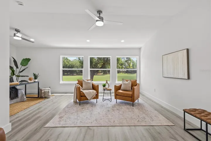 Primary suite sitting area/ office