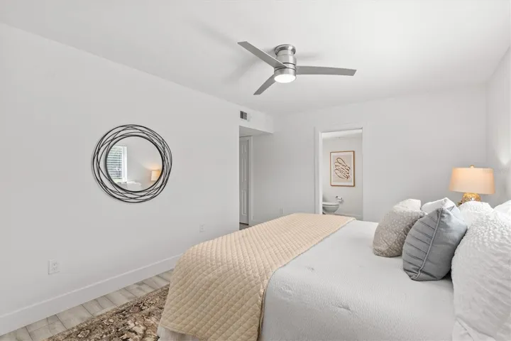 Downstairs ensuite/ bedroom 2