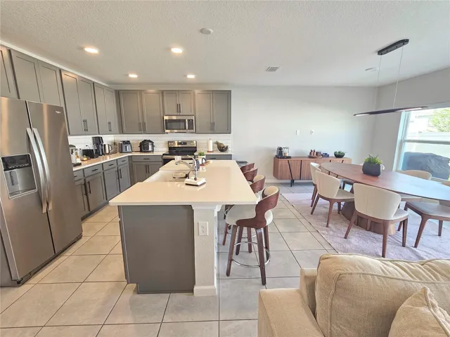 Dinning Room/Kitchen