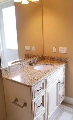 ensuite 3rd full bathroom