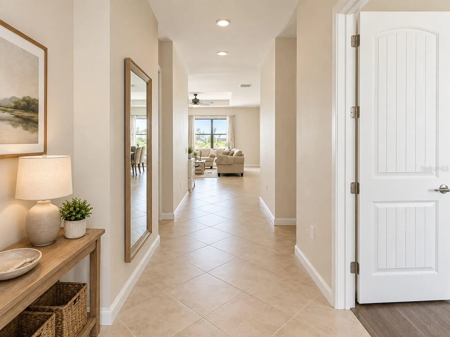 Bright spacious entry foyer