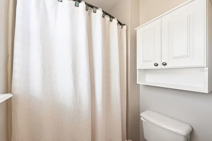 Primary en-suite bath.