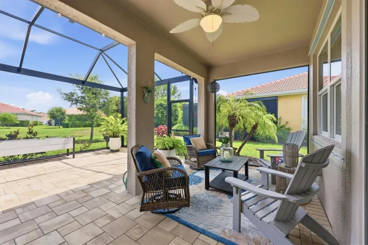 Spacious lanai