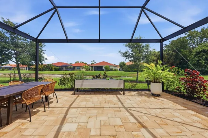 Spacious lanai