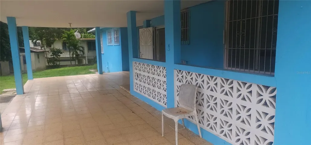 Terraza bajo techo