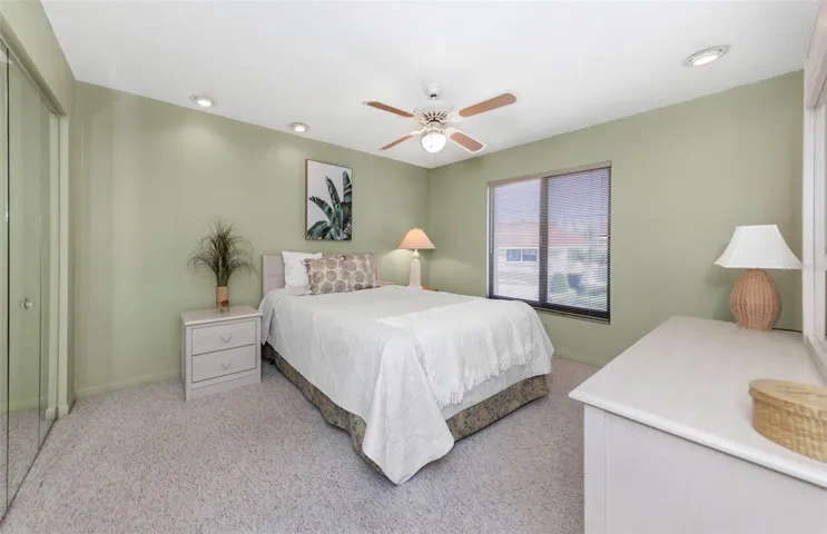 Third bedroom on mid level