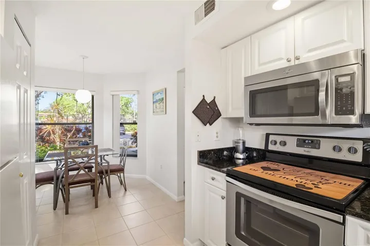 Eat in area of kitchen