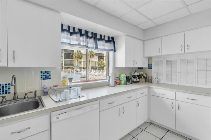 Clubhouse kitchen