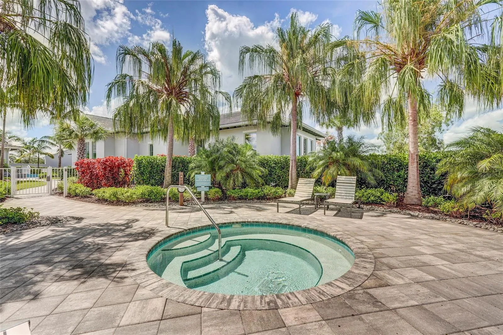 Large Heated Hot Tub