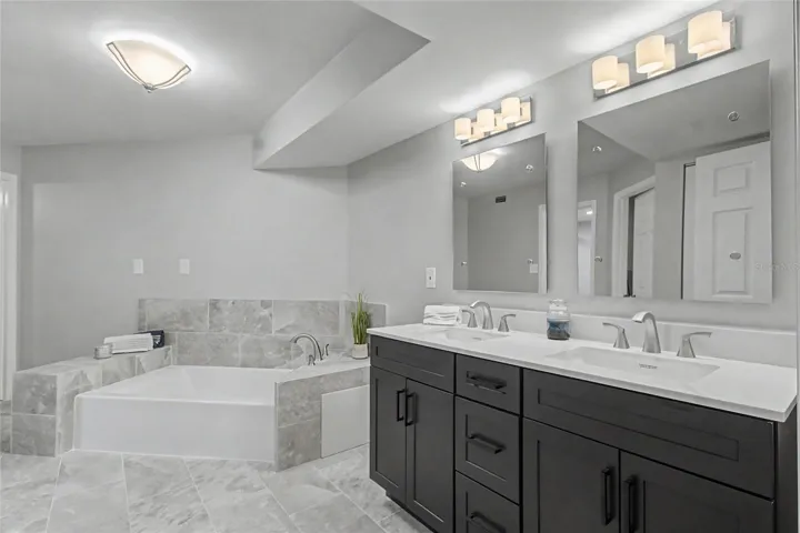 Primary Ensuite Bath