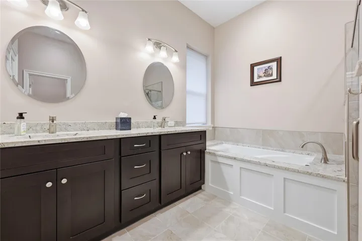 Primary Bathrooom