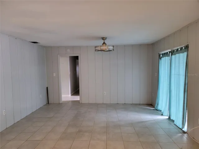 Breakfast/Bonus Area