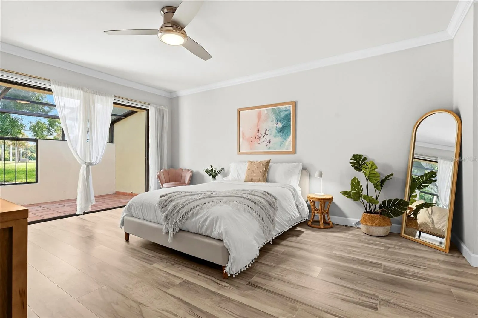 Primary suite