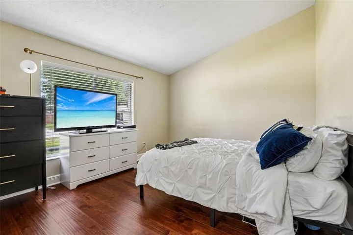 Fourth bedroom/office space.