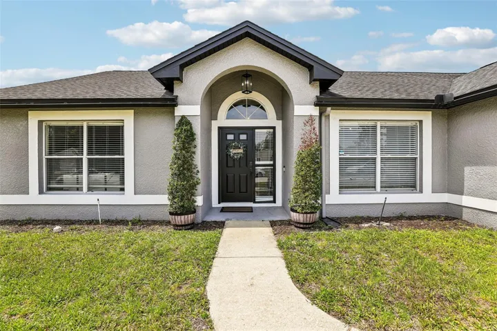 Fresh exterior paint adds to the curb appeal.