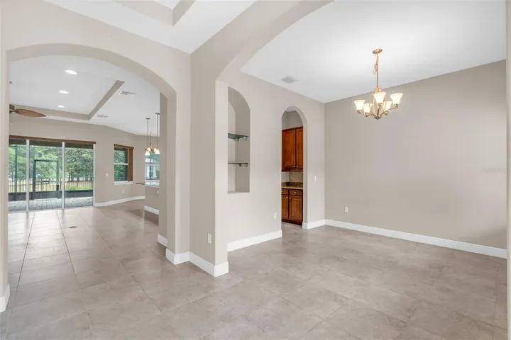 OPEN FLOORPLAN WITH GOLF COURSE VIEWS FROM ENTRY