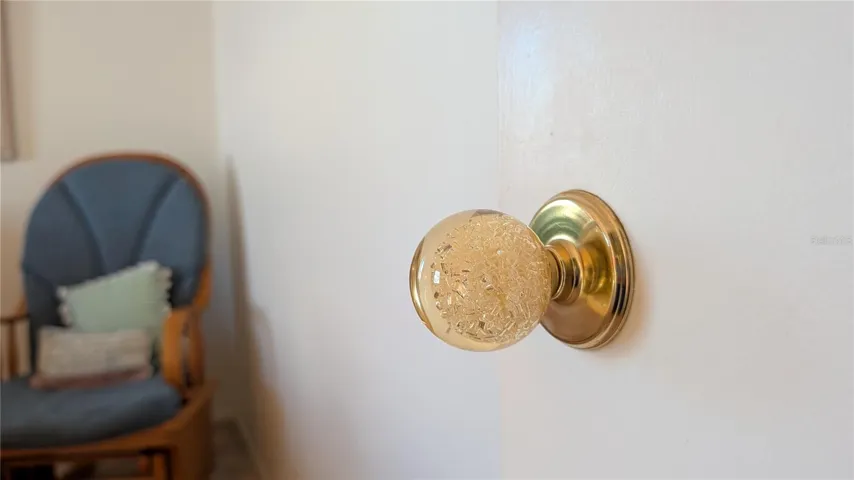 The classic! Lucite door handles with golden sparkle inclusions