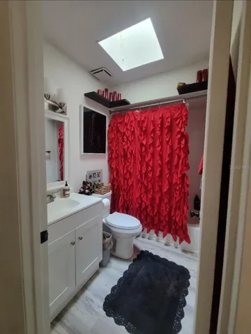 2nd  full  bath completely updated with new vanity