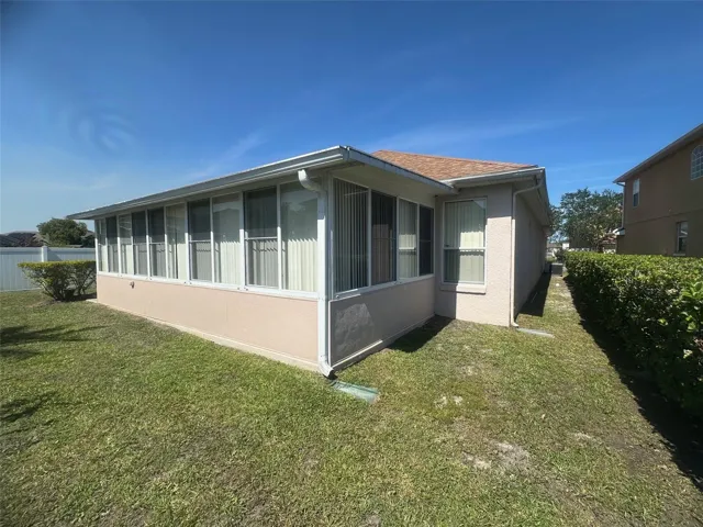 SIDE VIEW