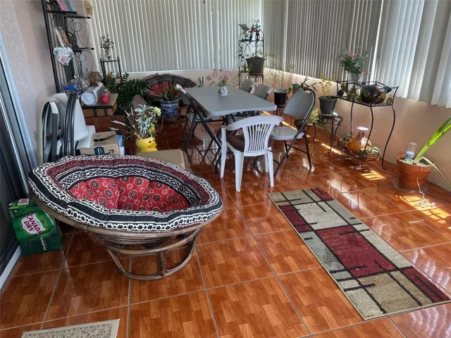 FLORIDA ROOM