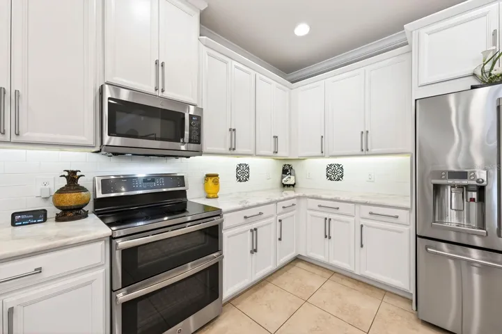 Upgraded stainless steel appliances.