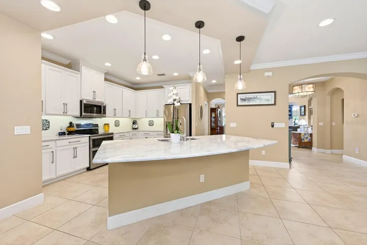 Open Kitchen.