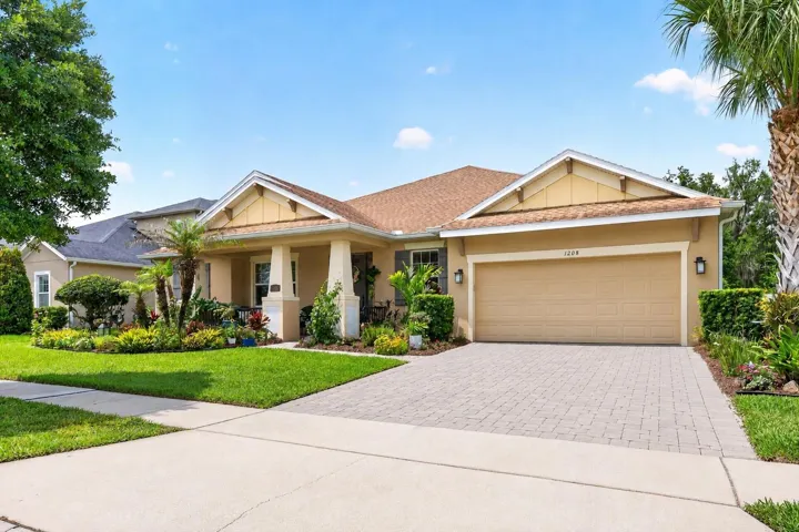 Located less than 30 minutes from Orlando International Airport with quick access to everything Oviedo has to offer – shopping, dining, parks, TOP-RATED SCHOOLS, and major roadways – Retreat at Lake Charm welcomes you HOME to a lifestyle that feels private, polished, and seamlessly connected!