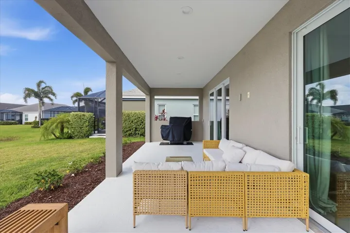 Oversized covered lanai