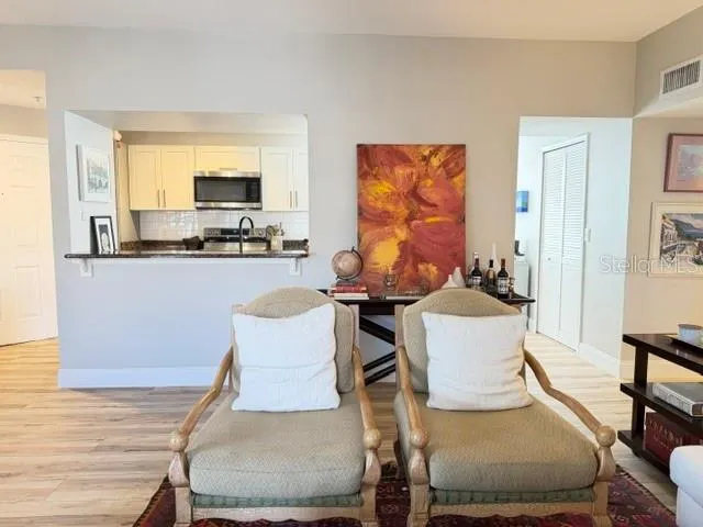View from living room to kitchen bar/opening