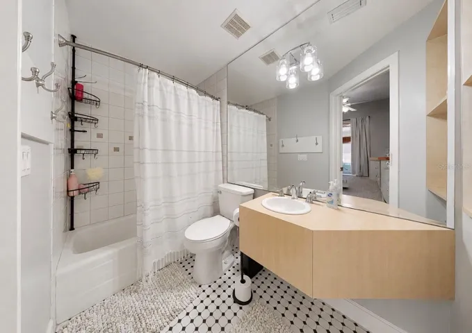 Ensuite