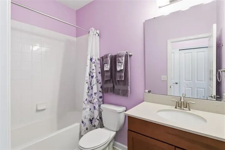 Bathroom 3 (ensuite for bedroom 4)