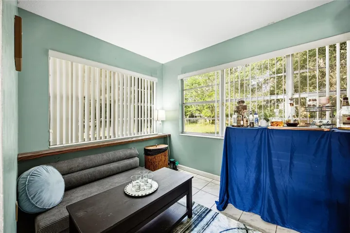 Sun room/Flex space