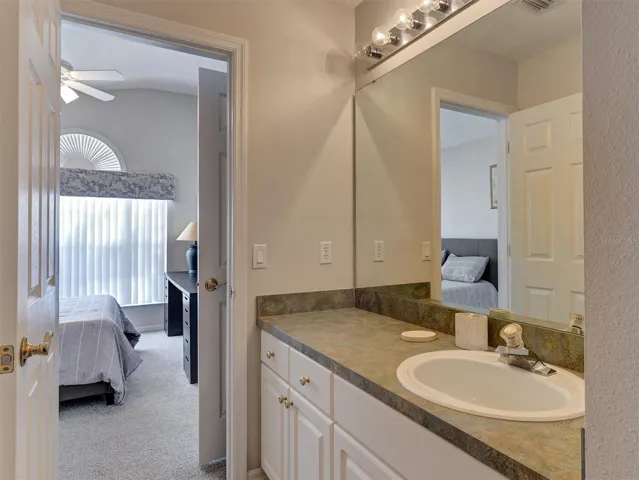 Jack n Jill Bathroom