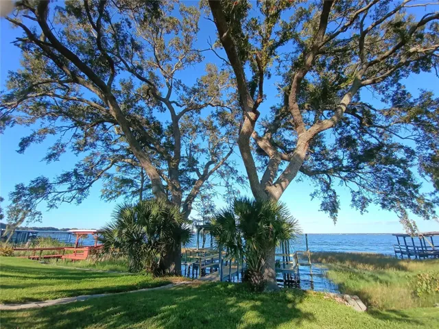 Picture yourself living here! What a view.